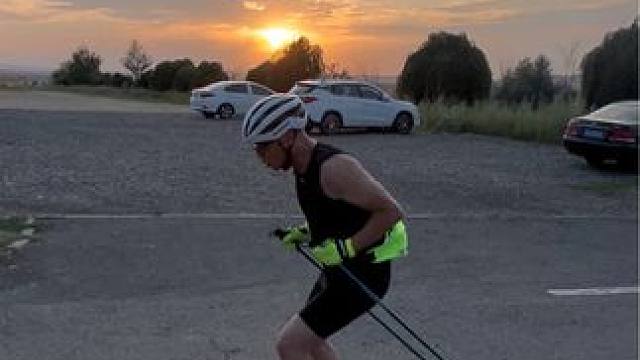 很多人不认可滑直线，认为上坡无法做到直线滑行。#越野滑雪 #滑雪哥 我来演示下#滑雪教练 #alan