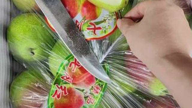 纯天然绿色食品，硕果累累的季节，吃不完梨子，制作酸酸甜甜小零食。