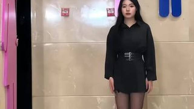 #你要怎么抵抗我 #这谁顶得住啊 #大长腿 #路人视角 #巴黎ab面