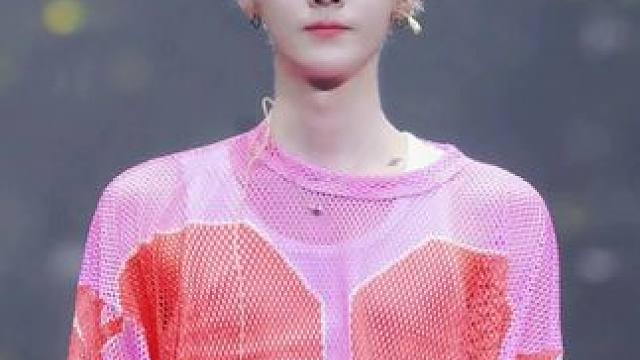 “直到有另一个人 能体会我的感觉” #鹿晗#我们的明天#鹿晗三巡#鹿晗演唱会#现场版live