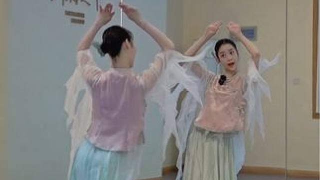 《桃花笑》镜面数节奏教学版 这么可爱的舞蹈快快学起来吧！
#桃花笑舞蹈又上新了 #桃花笑舞蹈 #镜面