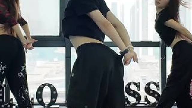 跳的咋看咋不顺眼
