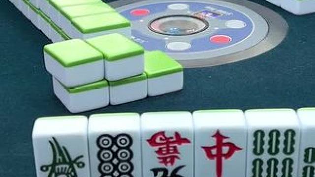 #不管牌咋样气势不能输