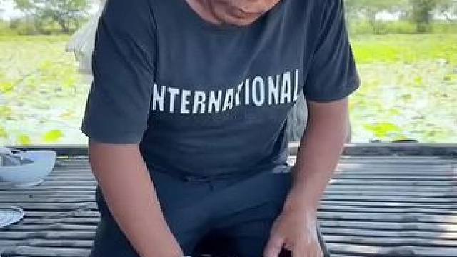 矮子烤田鼠 #东南亚美食 #原始美味 #东南亚八面佛 #我的乡村生活 #农场生活