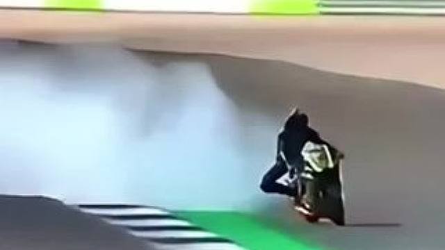 #motogp #滑胎过弯 #大神控车 #封闭场地请勿模仿