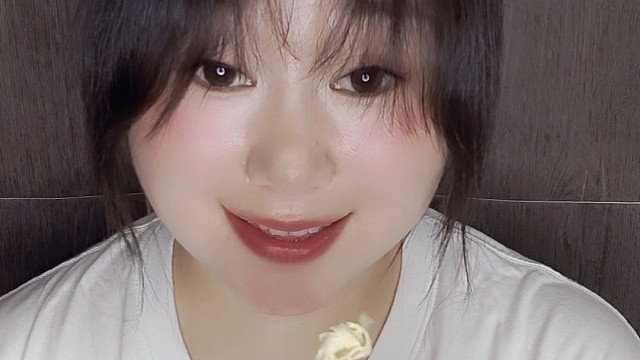 一直听别人的的声音，怎么做自己