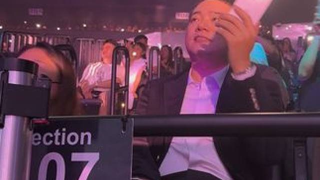 听古巨基的好想好想，我也青回了#2024斯诺克时尚之夜 #好想好想