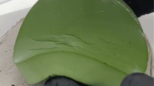 沉浸式做蛋糕｜抹茶奶冻➕阿华田脆脆#烘焙人的日常 #人气蛋糕推荐 #谁懂这一口的好