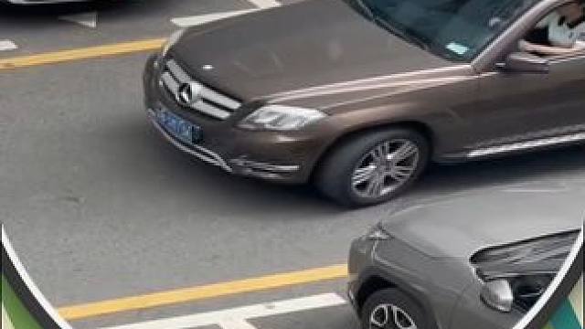 东北话搞笑配音，倒车入库需要耐心 #搞笑配音  #倒车入库 