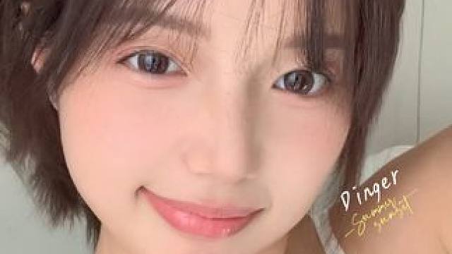 露思真的诚不欺我！！新手一看就能学会的修容方法~
#女生#修容#赵露思#化妆#新手化妆