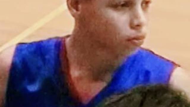 库里小时候也是意气风发呀！ #库里 #少年时期 #用篮球表达心情 #唯有篮球不可辜负 #篮球