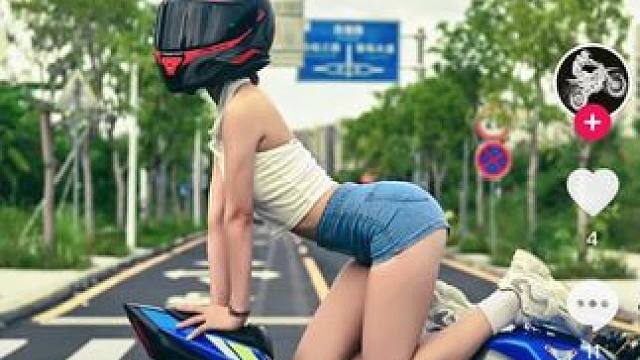 希望大家能理性亲切的去问候一下 模特