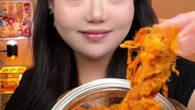 肉松麻花 #肉松麻花 #速食美食 #零食测评 #网红零食