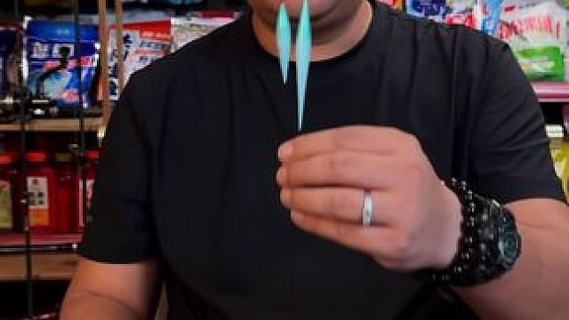 川泽水晶尾浮漂 川泽这款水晶尾浮漂，侧光、逆光钓鱼也能看清吃口，同心度高，灵敏度非常好。#水晶尾浮漂