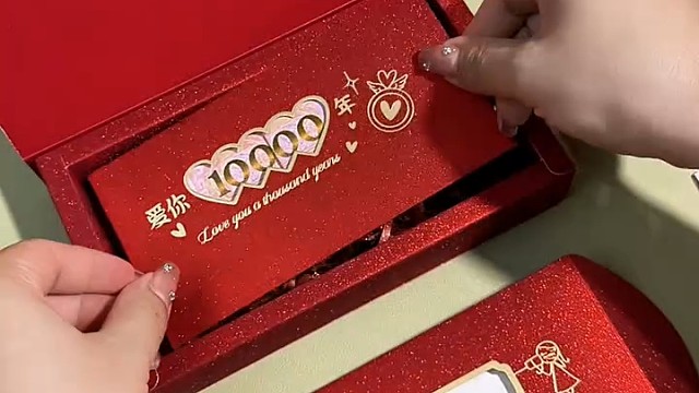 七夕将至你们需要点精致的小礼物。