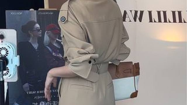 #ootd穿搭 #穿出高级感 #今天穿什么 #又美又飒 #风衣