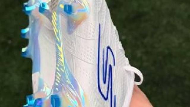 快喊你身边的小富婆 #唯有足球不可辜负 #足球 #足球鞋