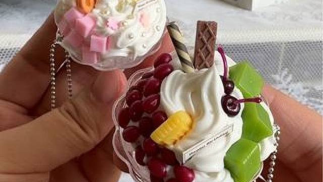 老板我要两份刨刨冰沙 