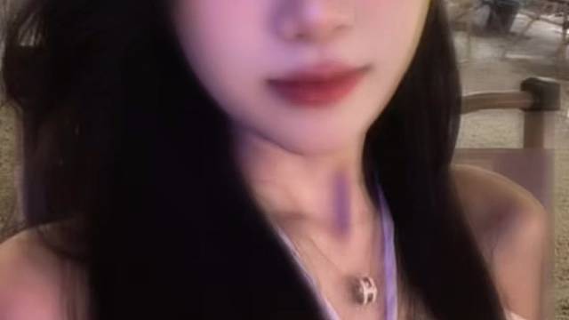 自尊常常将人拖着 把爱都走曲折