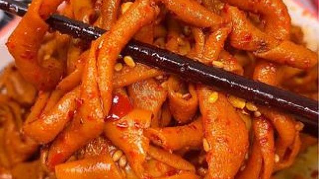 喜欢吃鸭肠的一定不要错过这个湖南香辣鸭肠，QQ弹弹的超好吃！#鸭肠 #追剧小零食 #零食推荐
