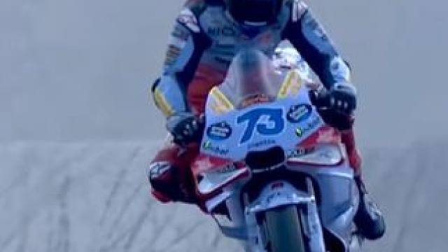 #motogp #摩托车比赛 #大神控车 #封闭场地请勿模仿 #压弯