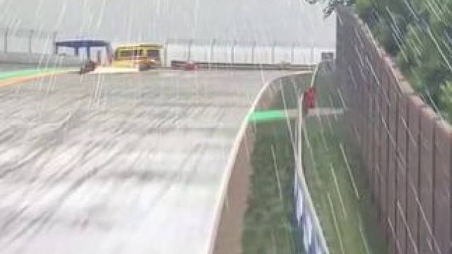 #motogp #摩托车比赛 #滑胎过弯 #危险动作请勿模仿 #贴地飞行