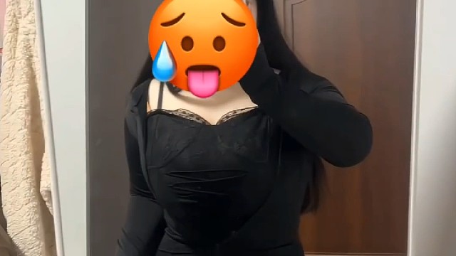 “天灵灵 地灵灵，多爱我 行不行”