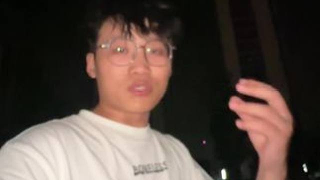 为什么肯德基生意这么好了竟然三桶炸鸡也才69块钱 而且还有8块烤翅、8块辣翅还有12块香骨鸡，这次活