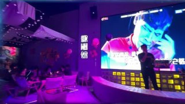 7号营地酒馆，周年庆活福利39.9元即可享、酒水套餐（3选1）+60串烤串+水果四宫格拼盘和小吃，每