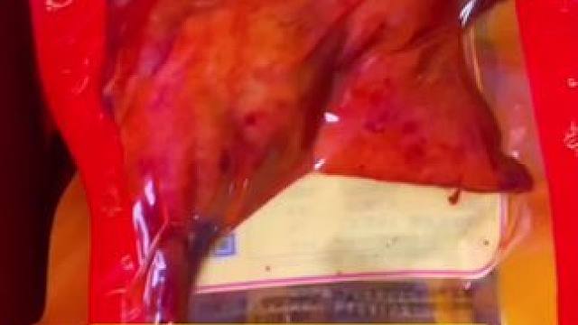 乡巴佬大鸭腿#真材实料才能做出好味道 #新鲜食材让您吃得放心 #欢迎新老顾客前来品尝 #卤味熟食 #