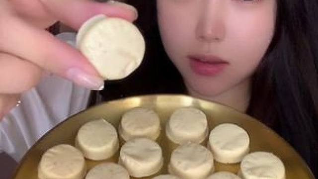 挖到几个奶酪甜品！奶奶的！好好吃阿谁懂！#甜品 #软糯香甜 #好吃到停不下来 #美食测评 #下午茶甜