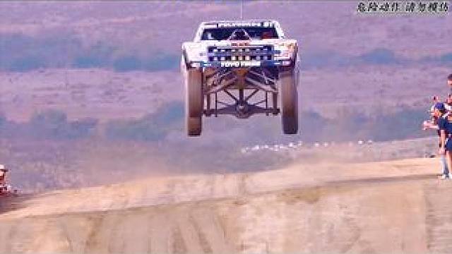 巴哈1000（奖杯卡车）这样的赛车涂装会不会太花哨了，涂装也是巴哈的一种文化，其实大家更喜欢的是它的