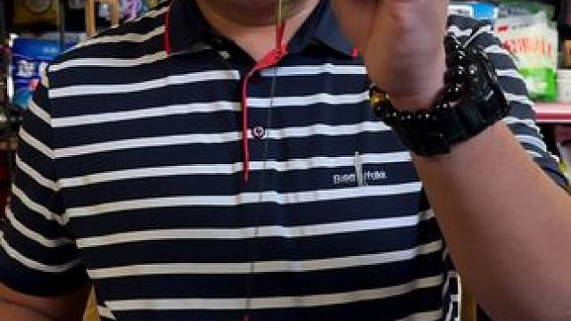 六鱼水晶尾浮漂 侧光逆光也能看清漂相的水晶尾浮漂，高吃铅比、灵敏度高。#浮漂鱼漂 #浮漂 #水晶尾浮