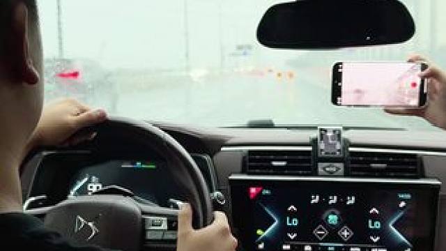 学到了，下雨跑高速#一天一个小技巧