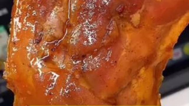 乡巴佬大鸭腿#那些尝一口就忘不掉的特色美食 #这家店回头客超多想吃你就来 #真材实料才能做出好味道 