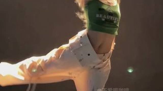 最后一个动作不难看出我是个可爱的小仙女吧#内山先生 #内向社恐腼腆文静小女生