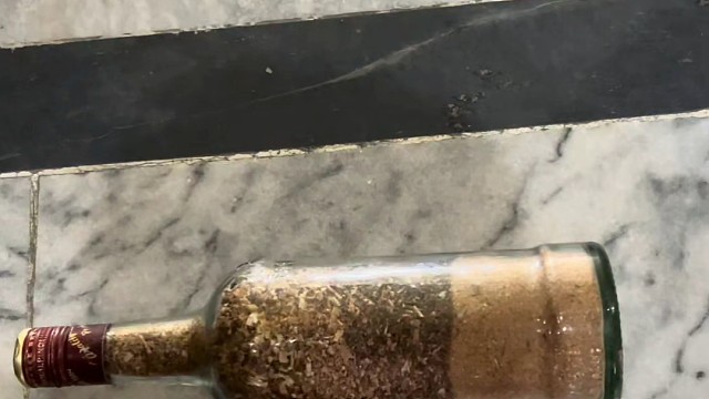 楼梯滚瓶子爆破解压时刻