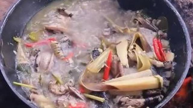 大补辣条美食 #我的乡村生活 #原始美味 #东南亚美食 #东南亚八面佛