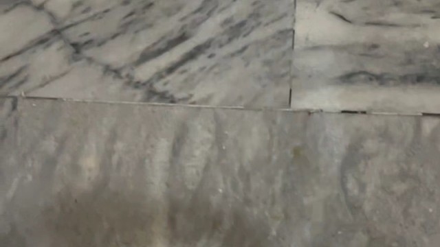 楼梯滚瓶子爆破解压时刻