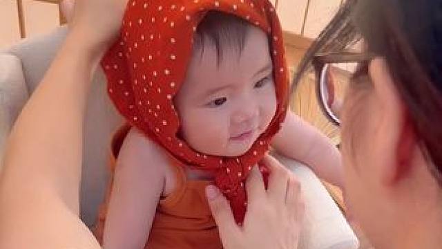 她就是我理想中的小孩 
甚至比我理想中的还要好❤️
#好喜欢我的崽 #人类幼崽