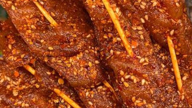 买的时候看大家都说这个好吃，我试了一下确实好吃！#妈呀太香了 #零食推荐 #无辣不欢