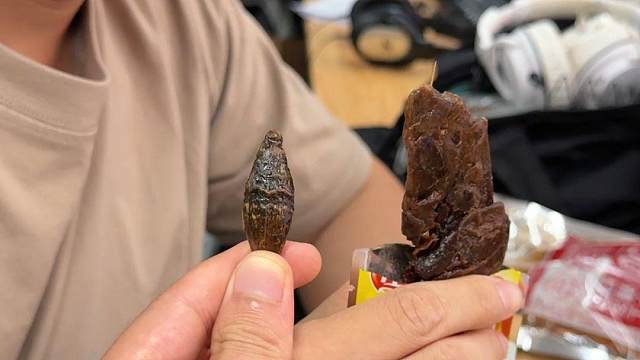 这个酱芒果真的百吃不腻，无限回购！#零食 #零食推荐 #追剧 