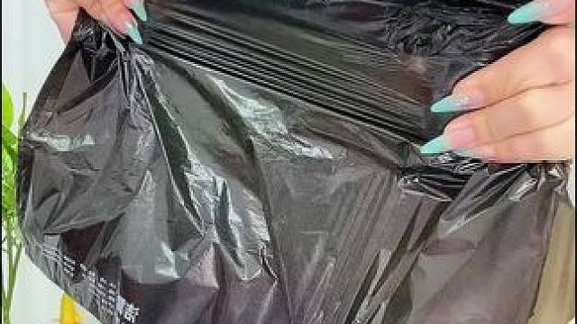 姐妹们 快快快薅!4.99到手足足100只 太太太划算啦!还是加大加厚黑色背心垃圾袋，承重力强 装厨