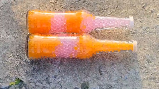 楼梯滚瓶子爆破解压时刻