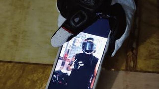 对于活在我回忆里的你，我既不想随意丢失，又不知如何安放#直到有另一个人能体会我的感觉 #摩托车 #对