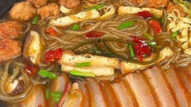 不想做饭的时候，那你就做个五分钟就能搞定的砂锅菜，真的比外面买的还好吃#砂锅菜