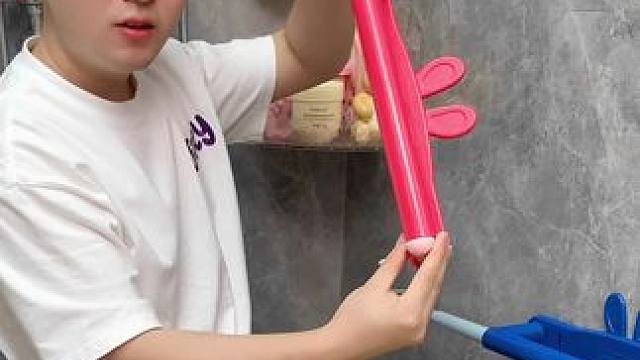 #可伸缩拖鞋架 ，凉鞋拖鞋用它收纳不占空间，还是个#可伸缩毛巾架 ，卫生间干净整洁多了#免打孔 #实