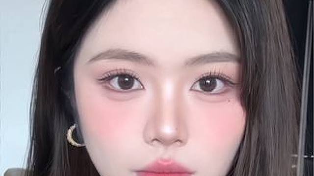 方圆脸都来化这个氛围感韩妆妆教来啦～#方圆脸妆容 #妆前妆后 #氛围感 #韩妆 #韩系妆容