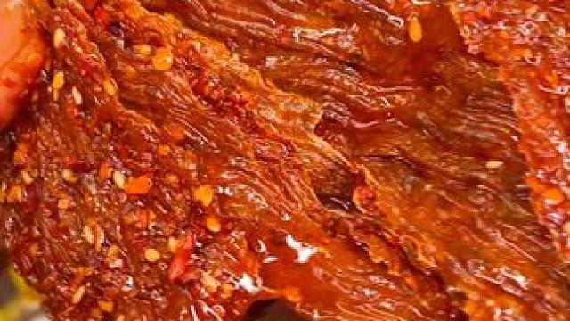 这是我们江西的爆辣豆筋，真的好吃#辣条 #零食推荐 #妈呀太香了