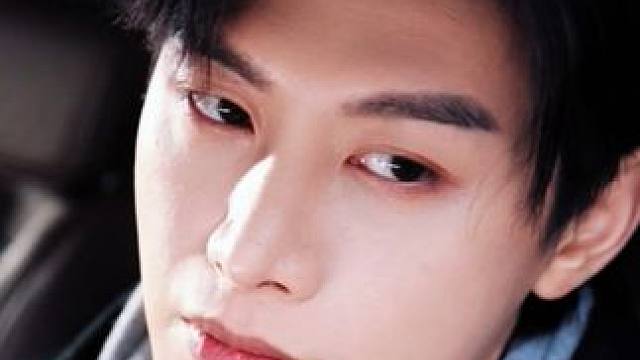 偶然的相遇，其实是蓄谋已久，一眼认出逃婚女孩就是白月光 #星河剧场  #渣男逃婚她当场改嫁首富  #